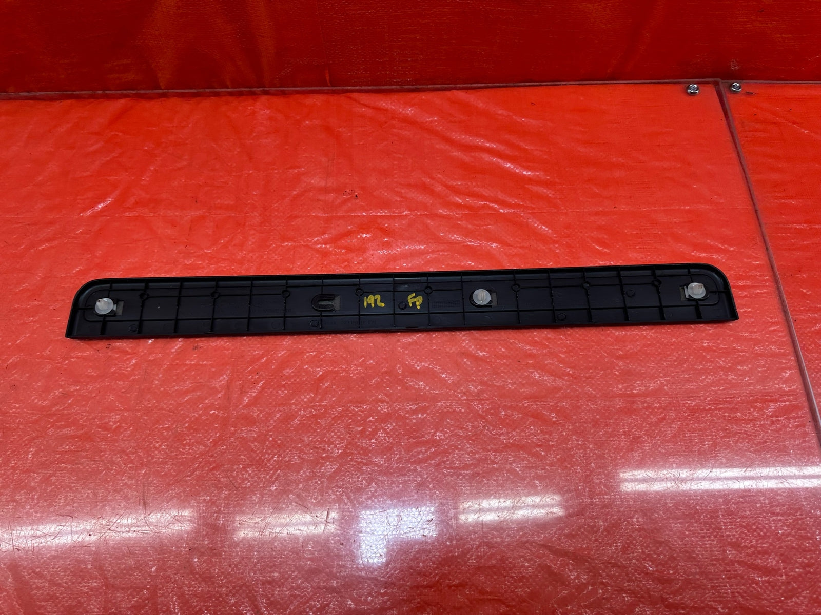 07 13 INFINITI G35 SEDAN FRONT LEFT RIGHT FLOOR PILLAR DOOR SILL SCUFF PLATE 1928