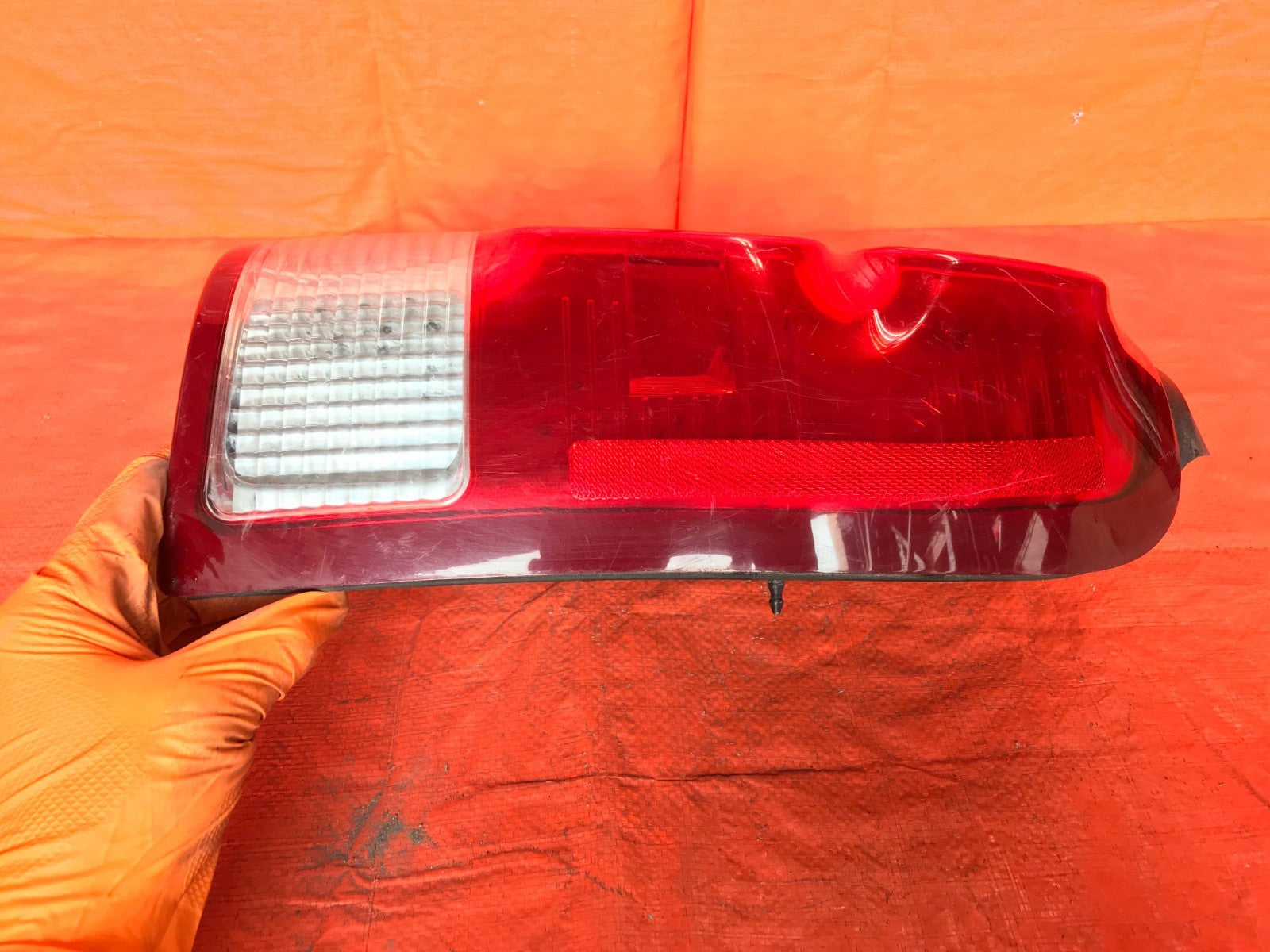 OEM 2005 2006 2007 BUICK TERRAZA PASSENGER RIGHT TAIL LIGHT LAMP 05 06 075