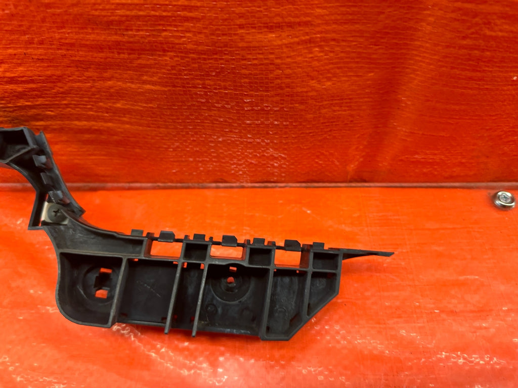 04 08 ACURA TSX   FENDER MOUNTING BRACKET SUPPORT BRACE BUMPER CLIP   LEFT #1965