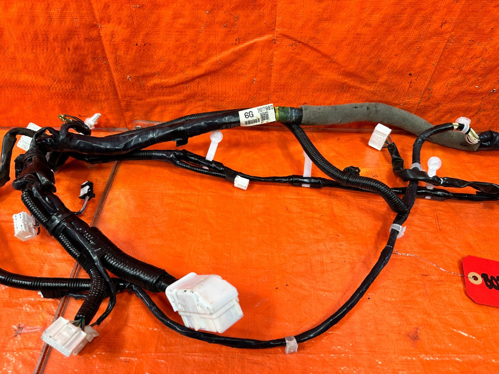 16 17 INFINITI Q50 RED SPORT 400   INTERIOR FLOOR BODY HARNESS   24014 6HB6A 3142