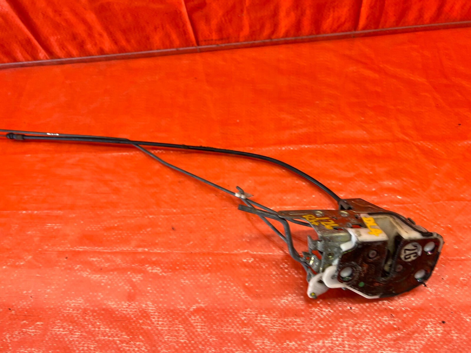 93 97 HONDA DEL SOL S   PASSENGER RIGHT FRONT DOOR LOCK ACTUATOR   NON POWER OEM6