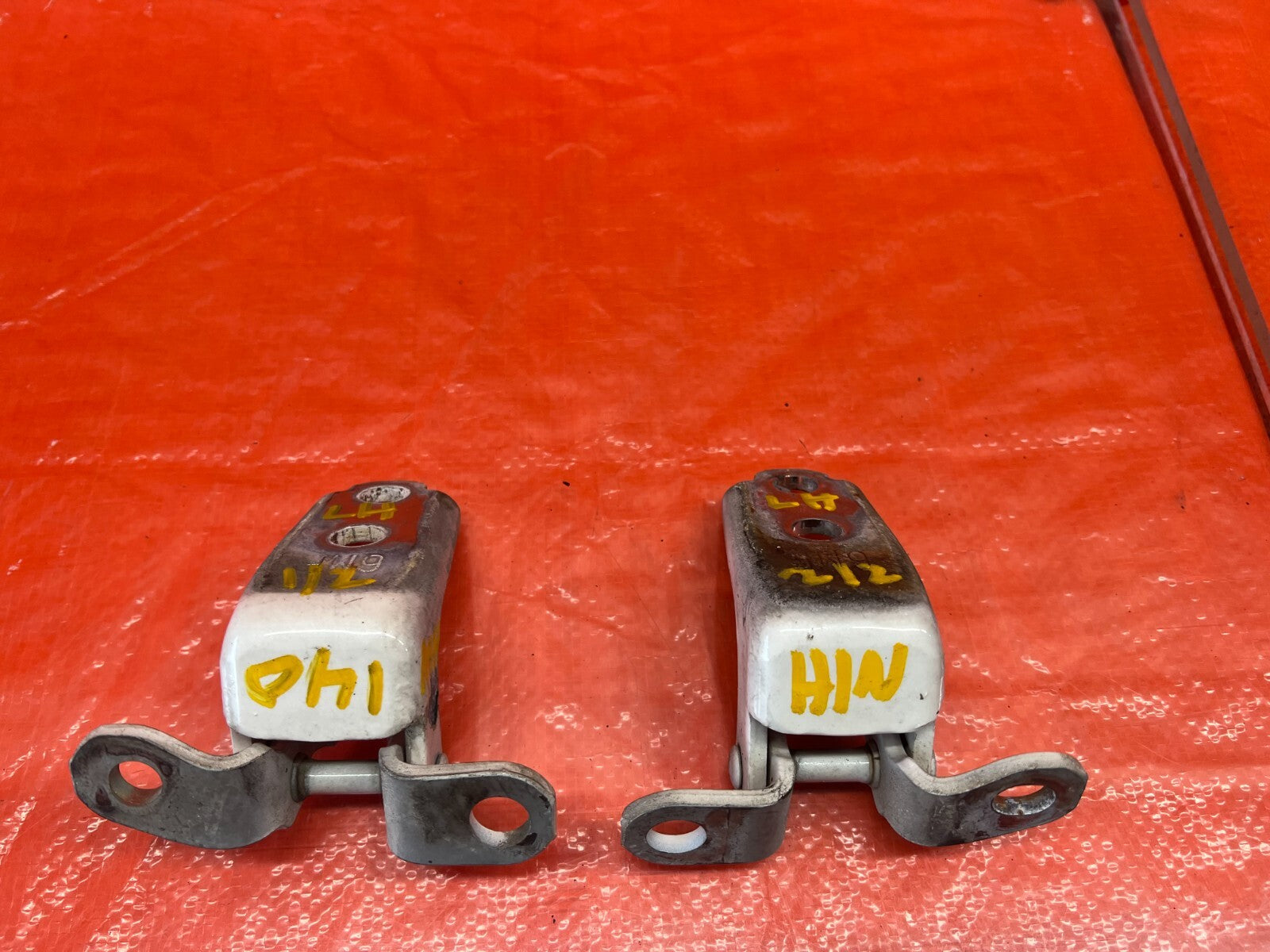 02 06 ACURA RSX   DRIVER LEFT FRONT DOOR HINGE SET UPPER LOWER   OEM #1408