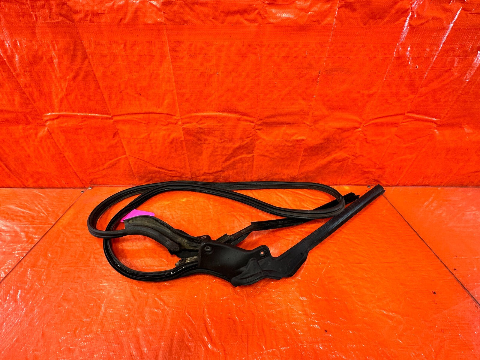 09 15 INFINITI G37 CONVERTIBLE REAR CONVERTIBLE TOP WEATHER STRIP BUNDLE PACKAGE8
