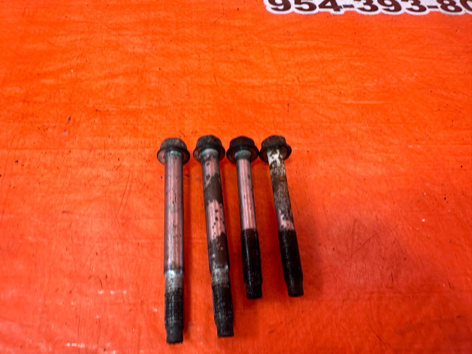 06 11 HONDA CIVIC 1.8L   R18A1 AC COMPRESSOR BOLT SET BOLTS HARDWARE   OEM 2606