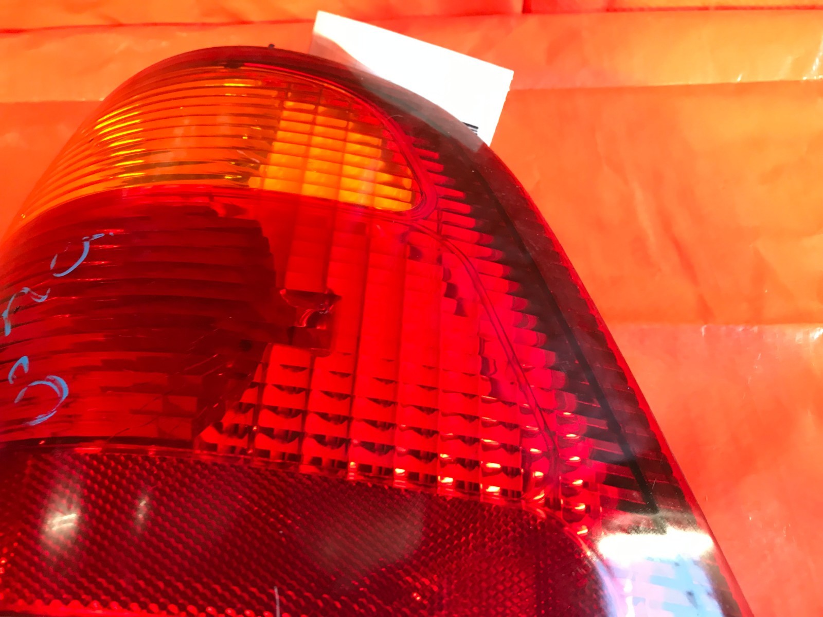 OEM 1999 99 FORD WINDSTAR PASSENGER RIGHT TAIL LIGHT LAMP R RH F22 13B504 A4