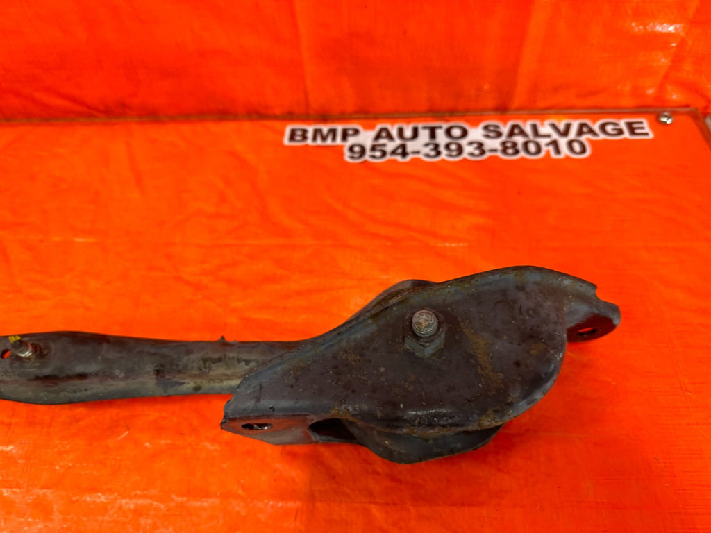 97 01 HONDA PRELUDE   DRIVER LEFT REAR TRAILING ARM    OEM #2595