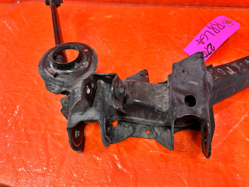 06 11 HONDA CIVIC SI   PASSENGER RIGHT REAR LOWER CONTROL TRAILING ARM   OEM 2704