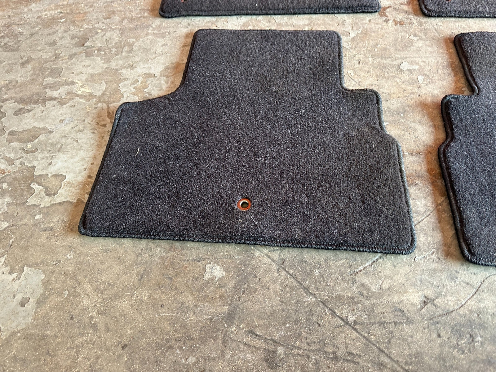 17 20 INFINITI Q60   FLOOR MAT SET   BLACK COLOR   LEFT RIGHT FRONT REAR OEM 20015