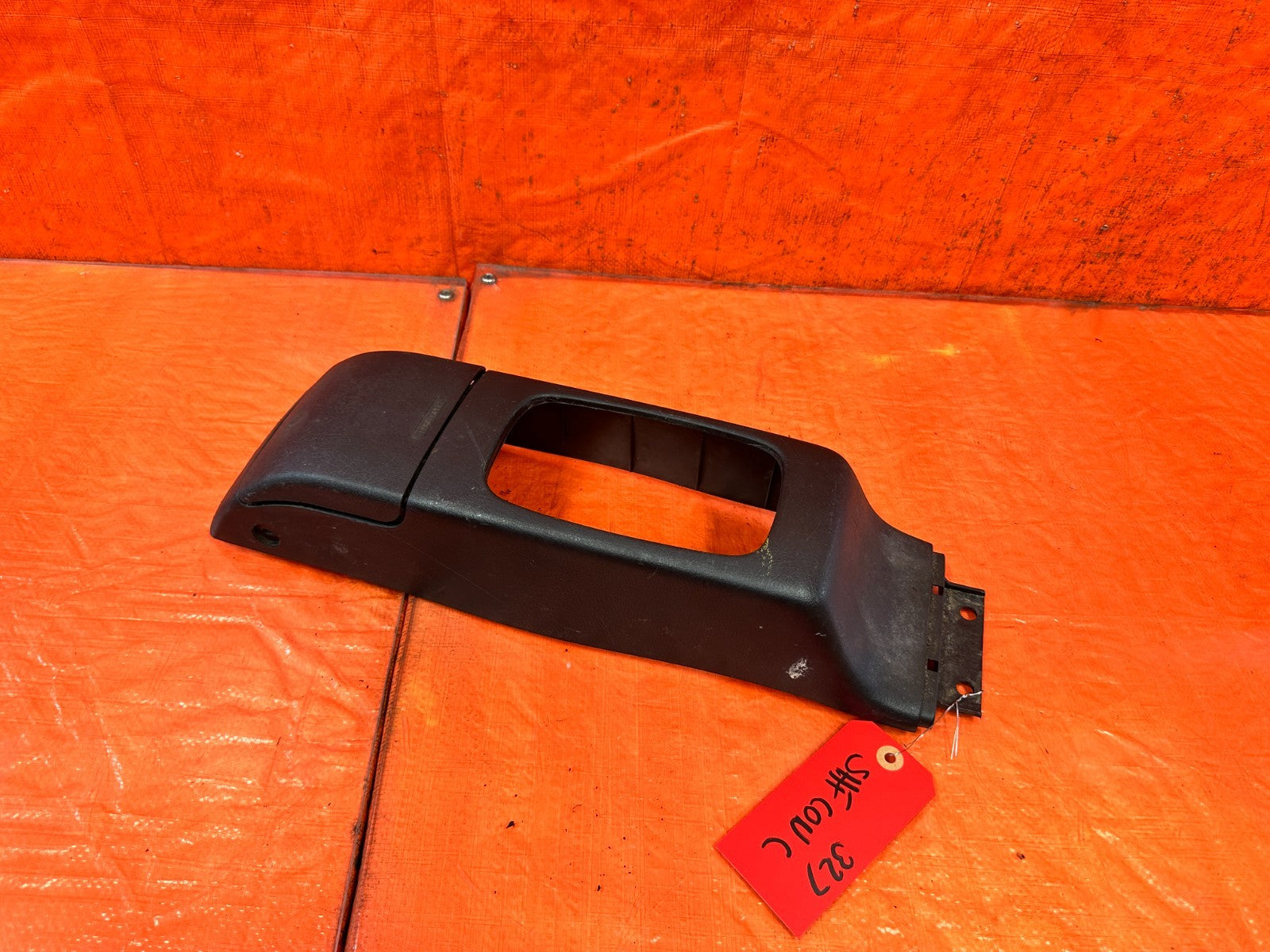 92 95 HONDA CIVIC   5 SPEED MANUAL SHIFTER CENTER CONSOLE TRIM BEZEL OEM #3270