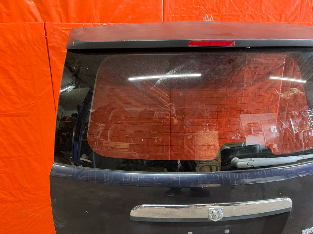 09 10 DODGE GRAND CARAVAN SXT LIFTGATE TAIL GATE COMPLETE W/ INTERNALS LIFT OEM9