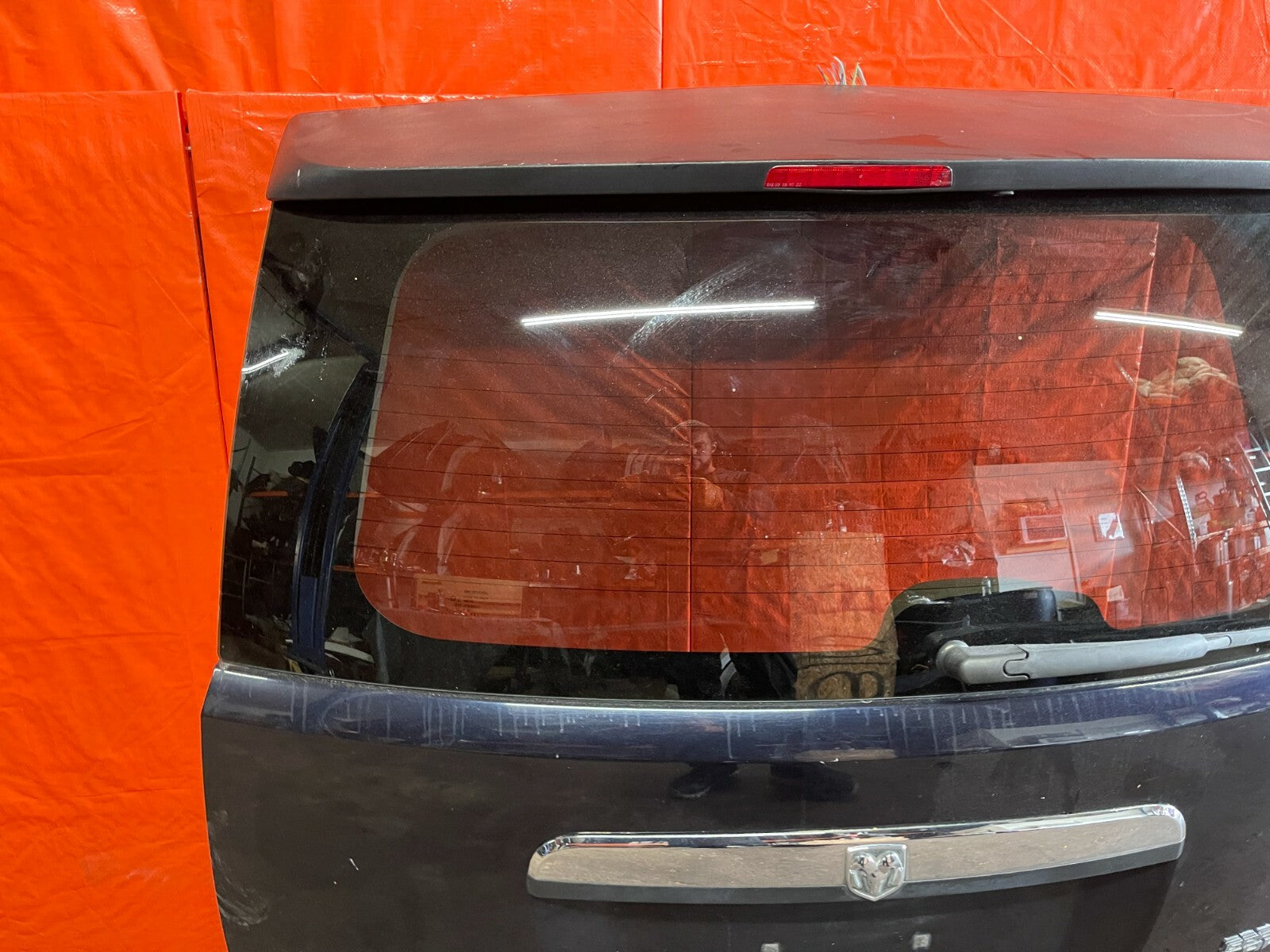09 10 DODGE GRAND CARAVAN SXT LIFTGATE TAIL GATE COMPLETE W/ INTERNALS LIFT OEM9