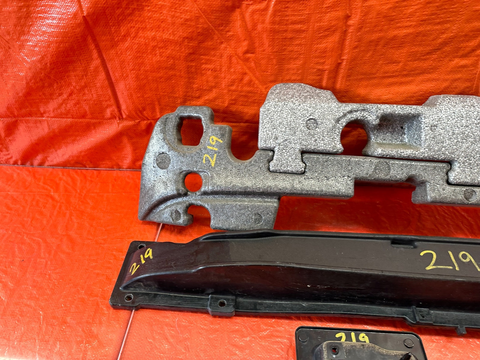 10 16 HYUNDAI GENESIS COUPE   REAR CRASH BEAM REINFORCEMENT RE BAR   OEM #21911