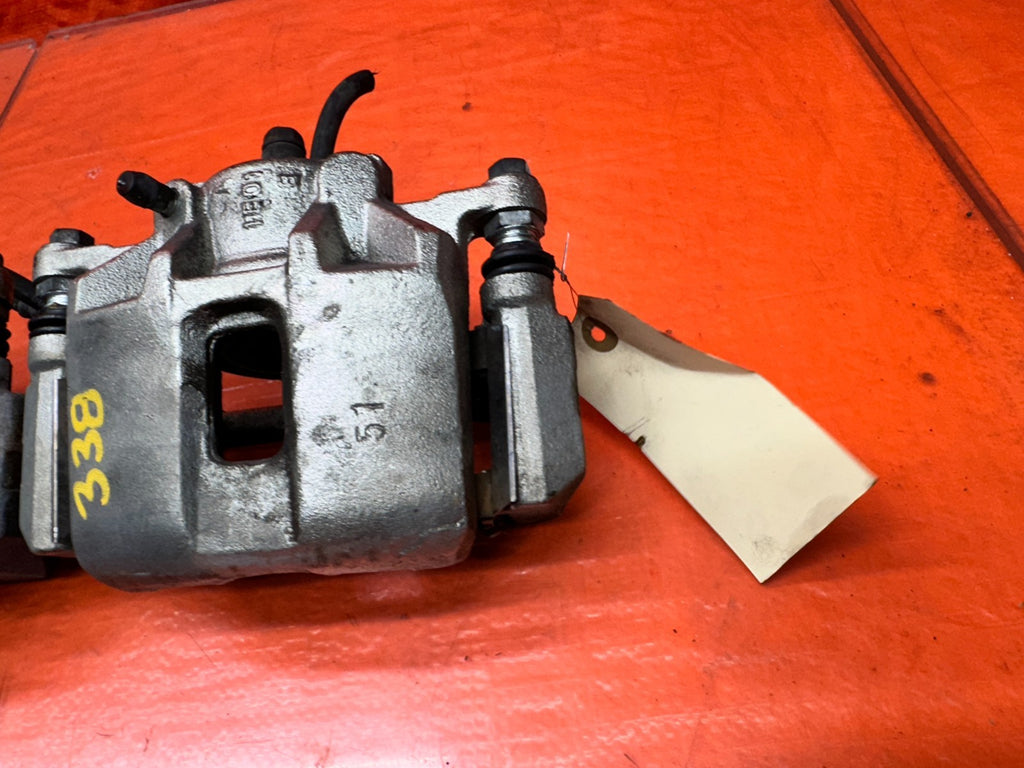 04-05 ACURA TSX 2.4L FRONT BRAKE CALIPERS PAIR LEFT DRIVER RIGHT PASS OEM #3385