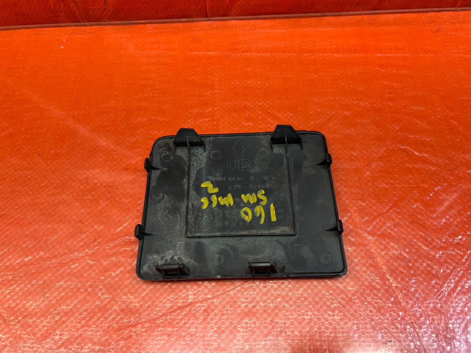 90 93 ACURA INTEGRA 2D   SHOCK TRIM COVER BLACK   PASSENGER RIGHT SIDE OEM #1607