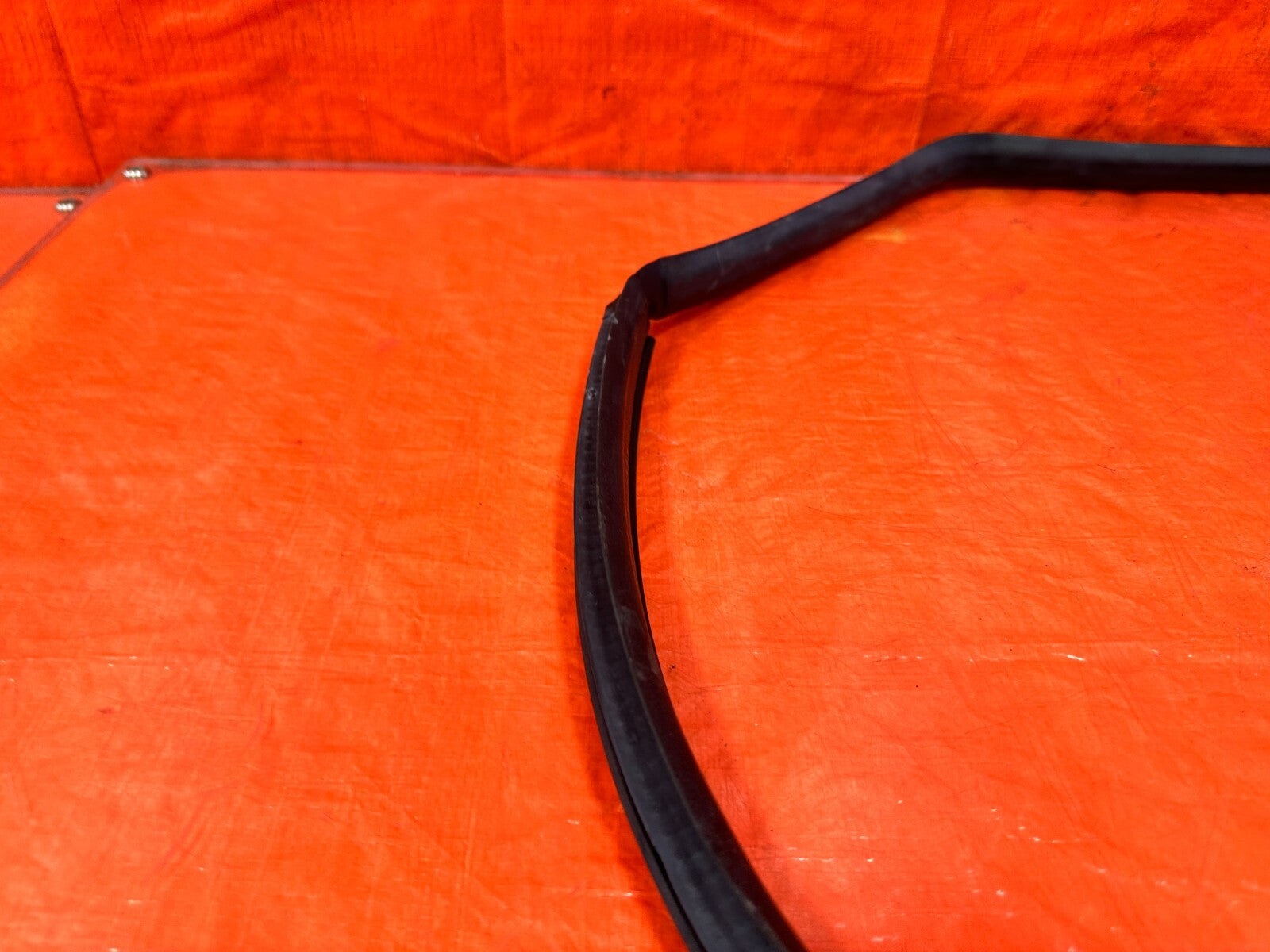 13 20 SUBARU BRZ   CHASSIS TO DOOR OPEN TRIM RUBBER STRIP LEFT FRONT OEM #2929