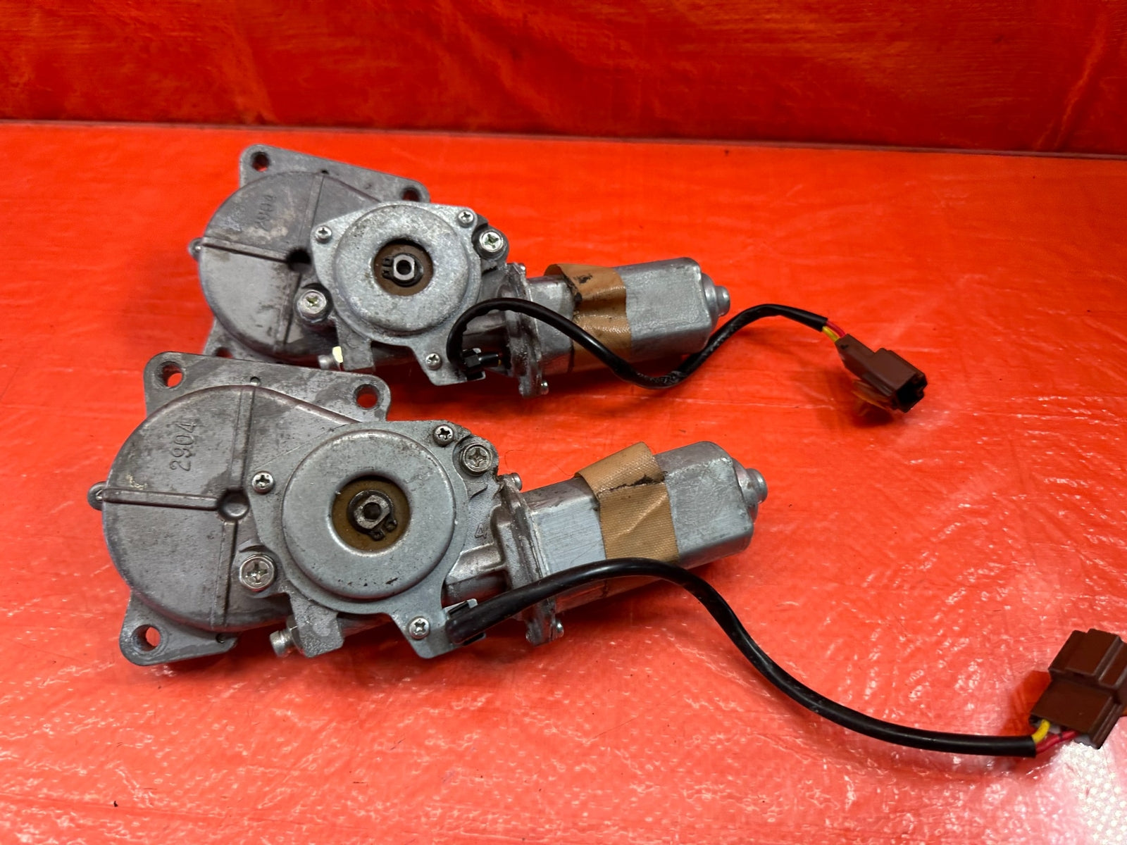 00 09 HONDA S2000   LEFT AND RIGHT SOFT TOP MOTORS   OEM FACTORY #19717