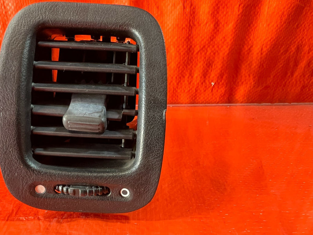 94 01 ACURA INTEGRA   PASSENGER RIGHT AC AIR CONDITIONING VENT R RH   OEM OE #954