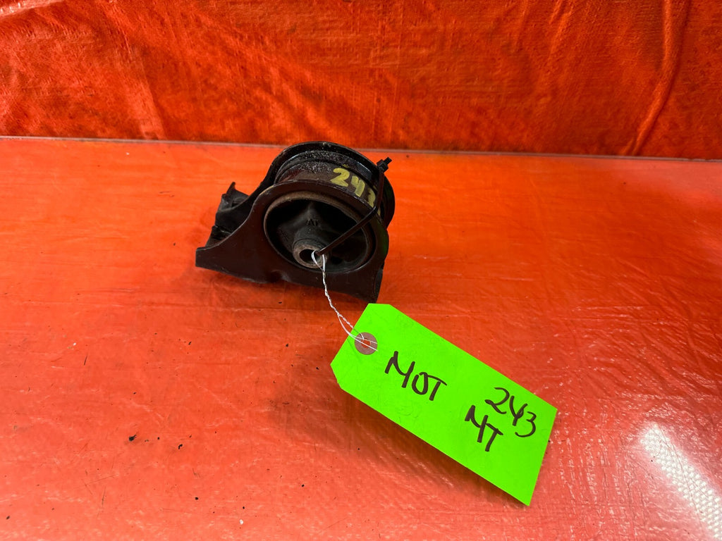 1989 89 HONDA CRX   REAR ENGINE TRANSMISSION MOUNT MOTOR MOUNT   OEM #2430