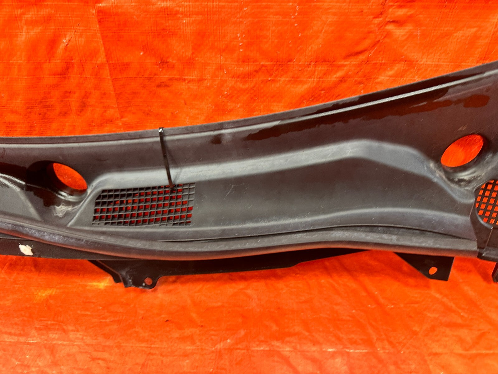 14 20 INFINITI Q50 Q60   LEFT   WINDSHIELD WIPER COWL TRIM PLASTIC   OEM #2962