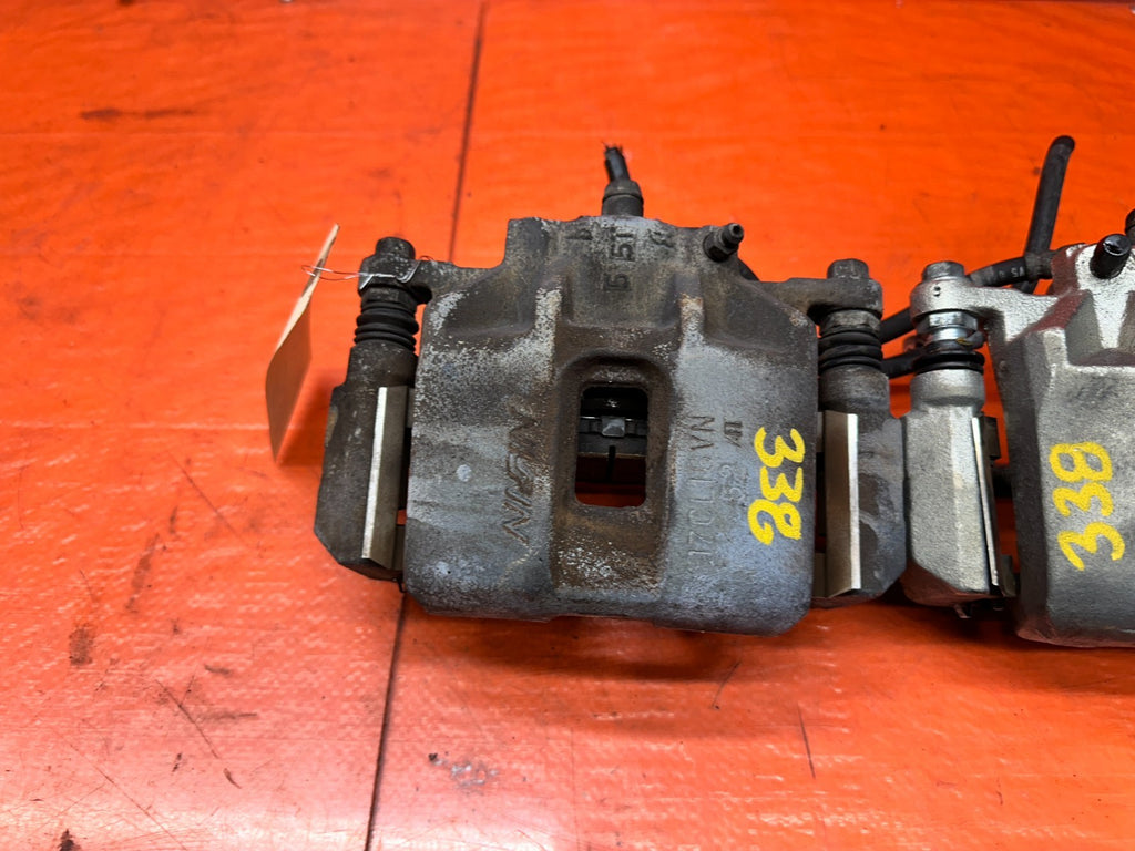 04-05 ACURA TSX 2.4L FRONT BRAKE CALIPERS PAIR LEFT DRIVER RIGHT PASS OEM #33810