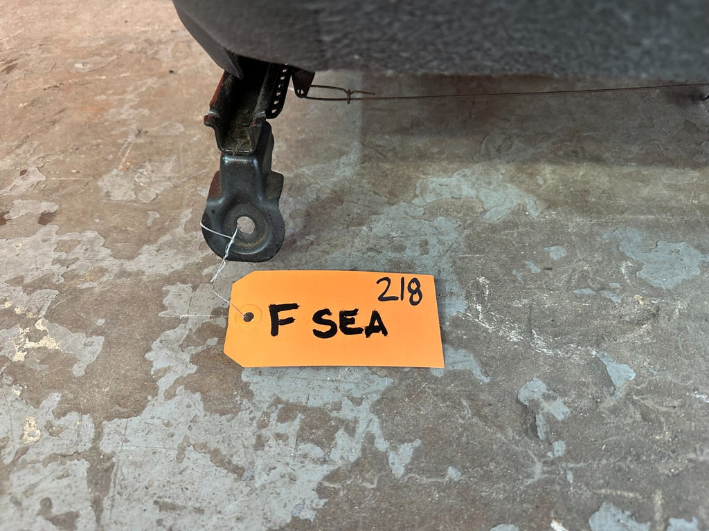 96 00 HONDA CIVIC EM1 SI MODEL PASSENGER RIGHT FRONT SEAT CHAIR & RAILS OEM #2186