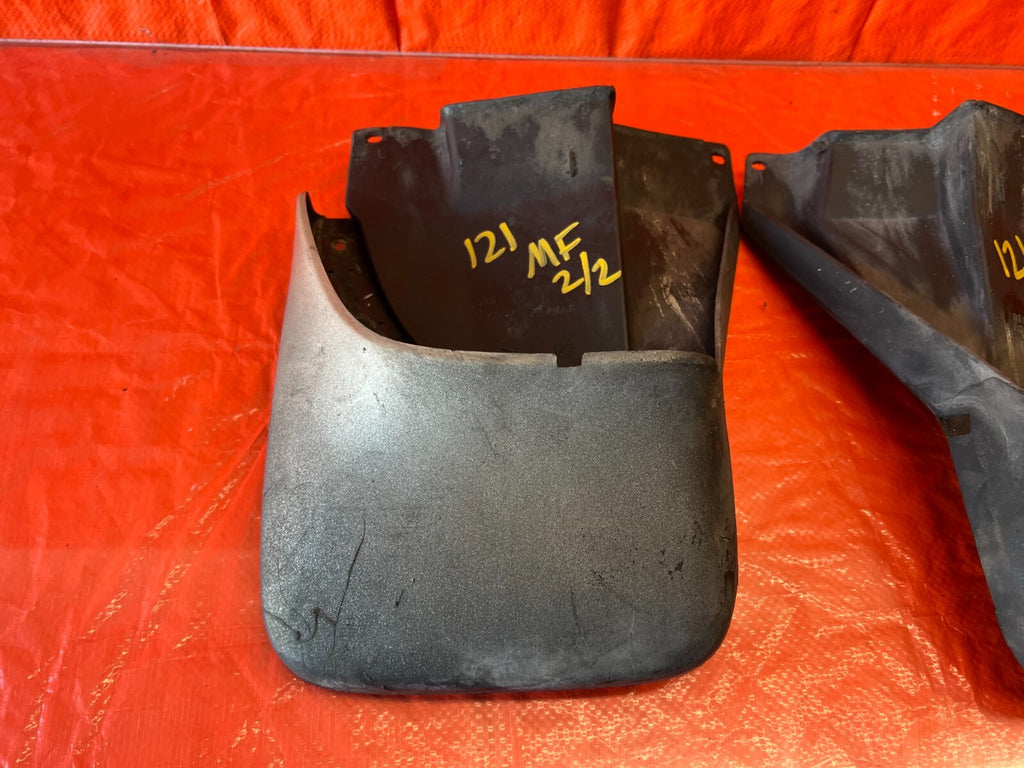 97 01 HONDA CR V CRV   REAR   LEFT & RIGHT   MUD FLAP SET FLAPS OEM FACTORY #1217