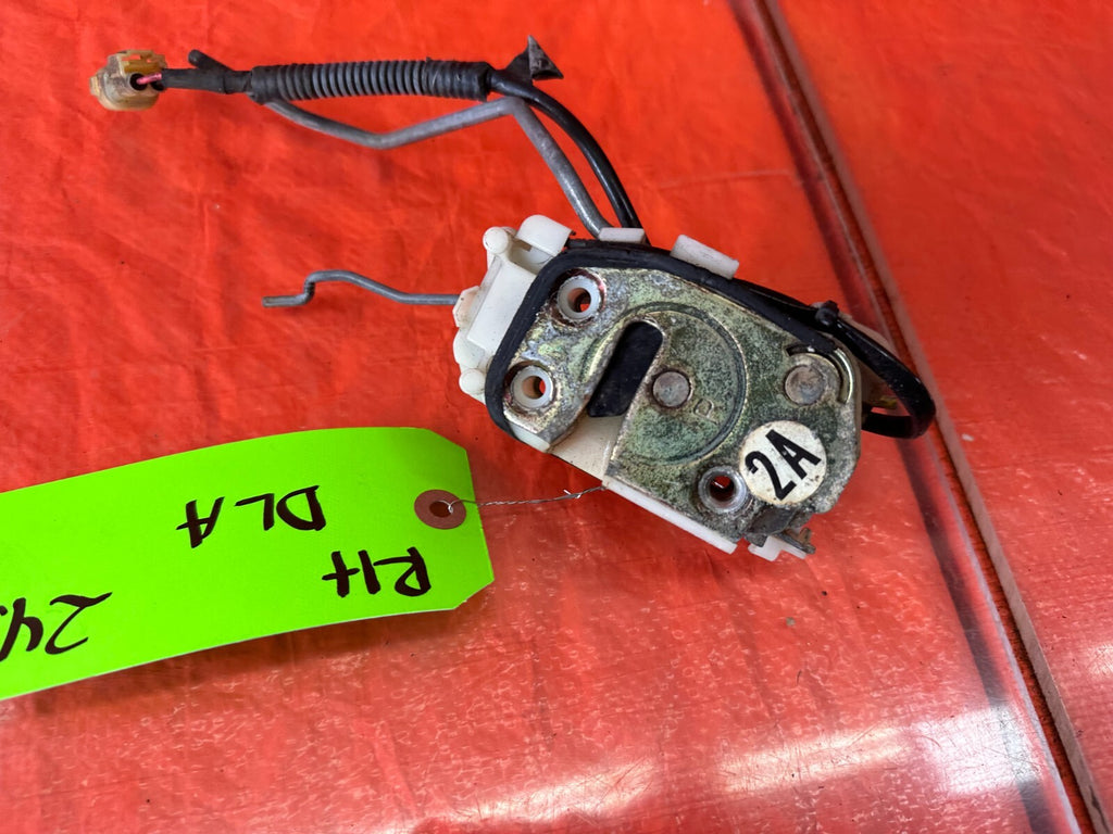1989 89 HONDA CRX DX SI PASSENGER RIGHT   NON POWER   DOOR LOCK ACTUATOR OEM 2432