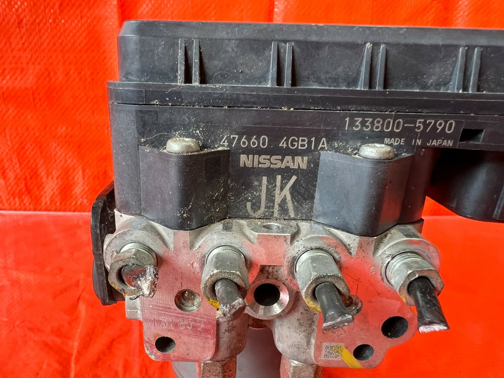 14 15 INFINITI Q50   NON ECO PEDAL   NON PRE CRASH   ABS PUMP MODULE   OEM #1053