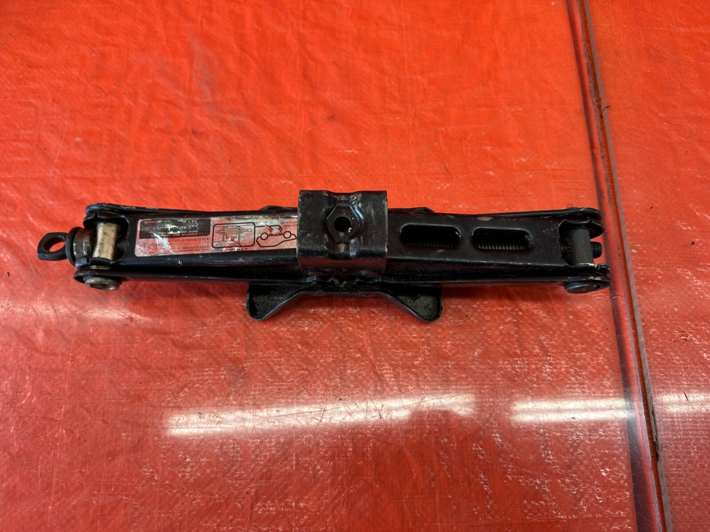 04 08 ACURA TL   SPARE TIRE PANTOGRAPH / SCISSOR JACK   OEM FACTORY #2340