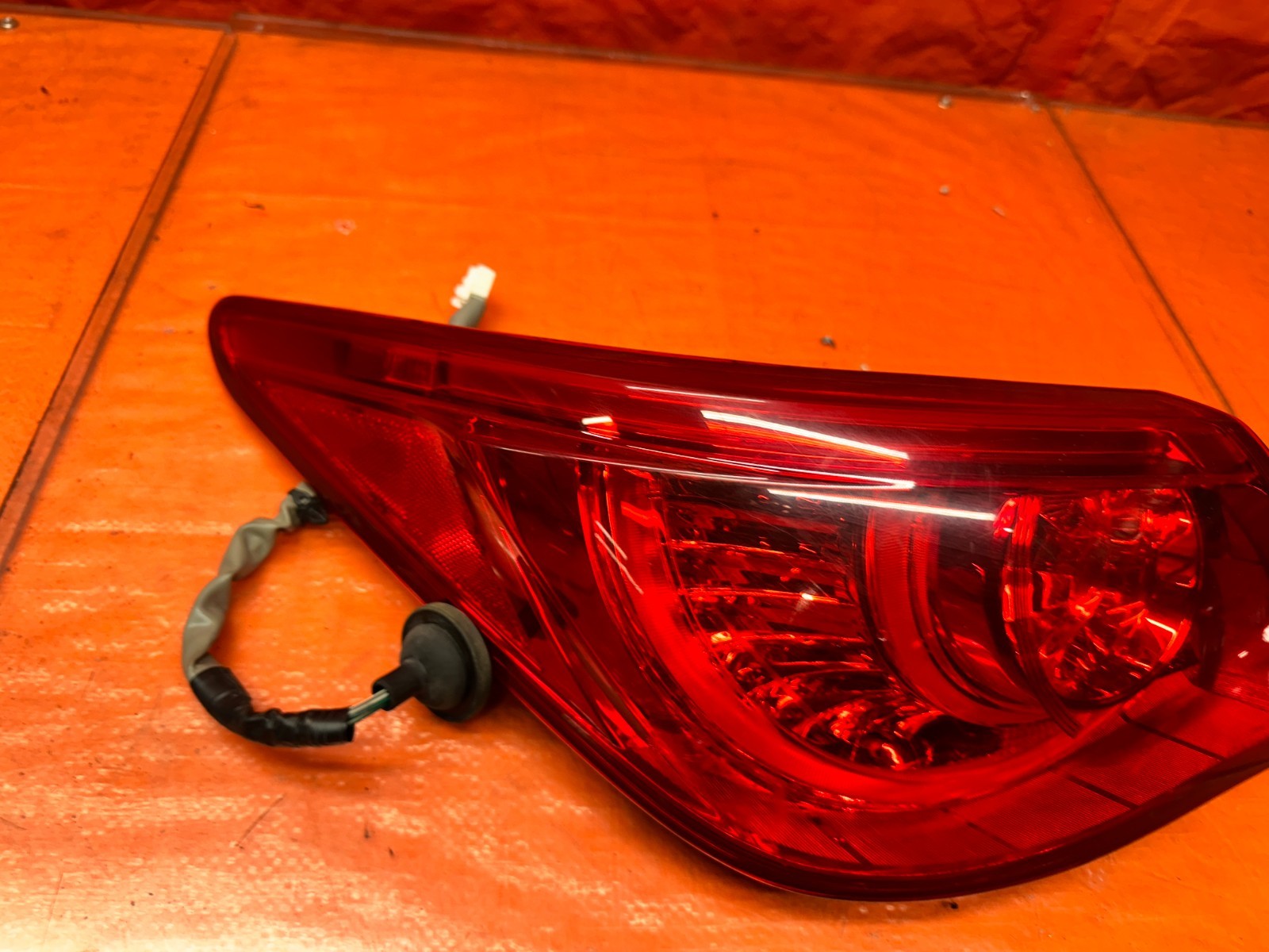 14-17 INFINITI Q50 4D 3.7L 3.0T LEFT OUTER QUARTER MOUNTED TAIL LIGHT OEM #Q508