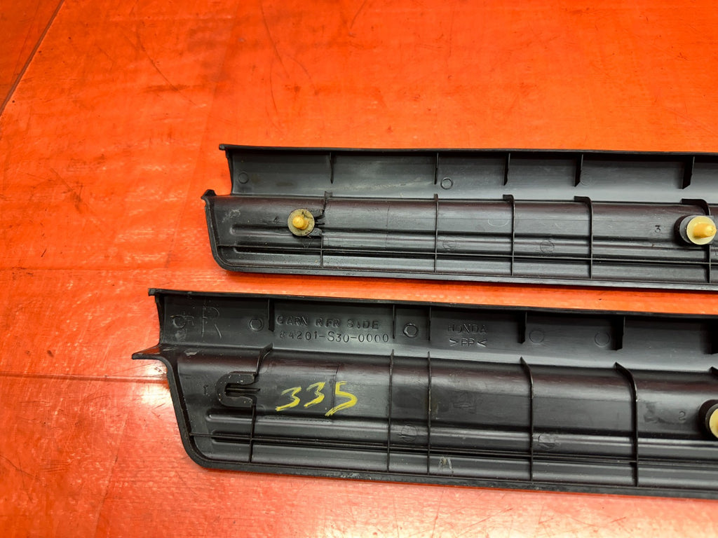 97 01 HONDA PRELUDE 2.2L FLOOR PILLAR TRIM MOLDING PLASTICS LEFT RIGHT OEM #33511