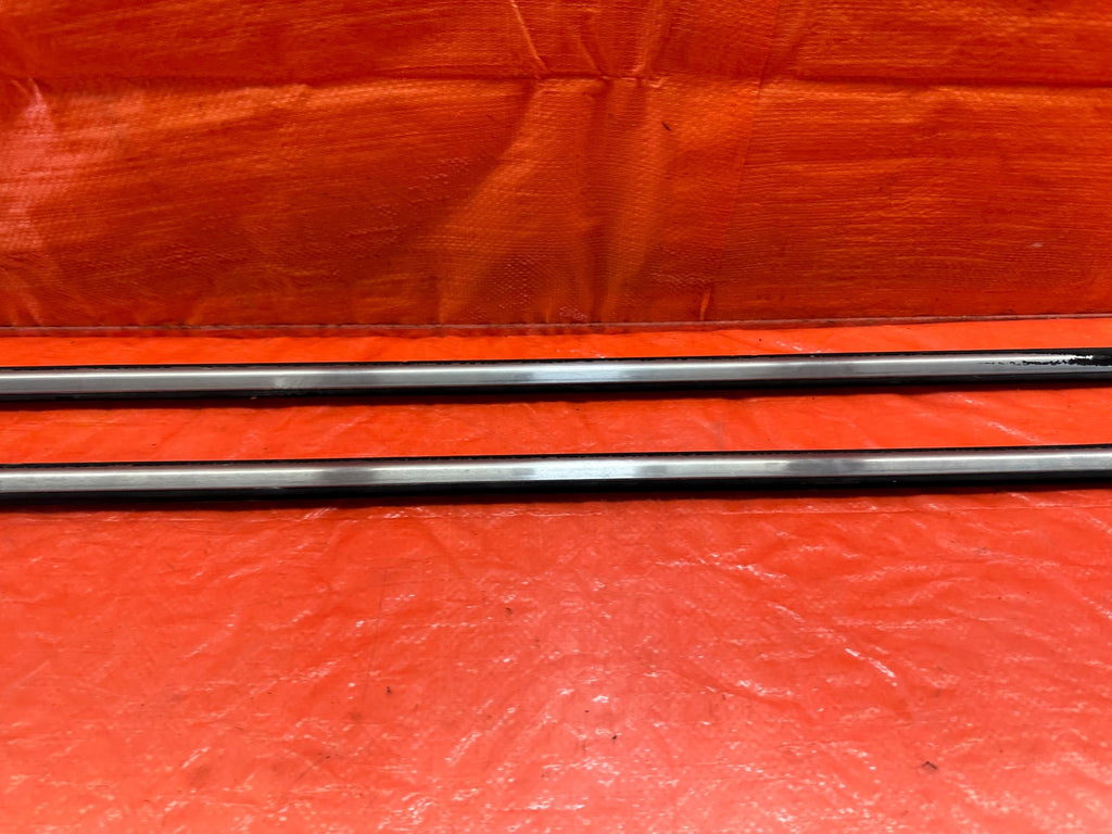 92 93 HONDA CIVIC COUPE & HATCH / EXTERIOR DOOR WINDOW GLASS TRIM SET LEFT RIGHT5