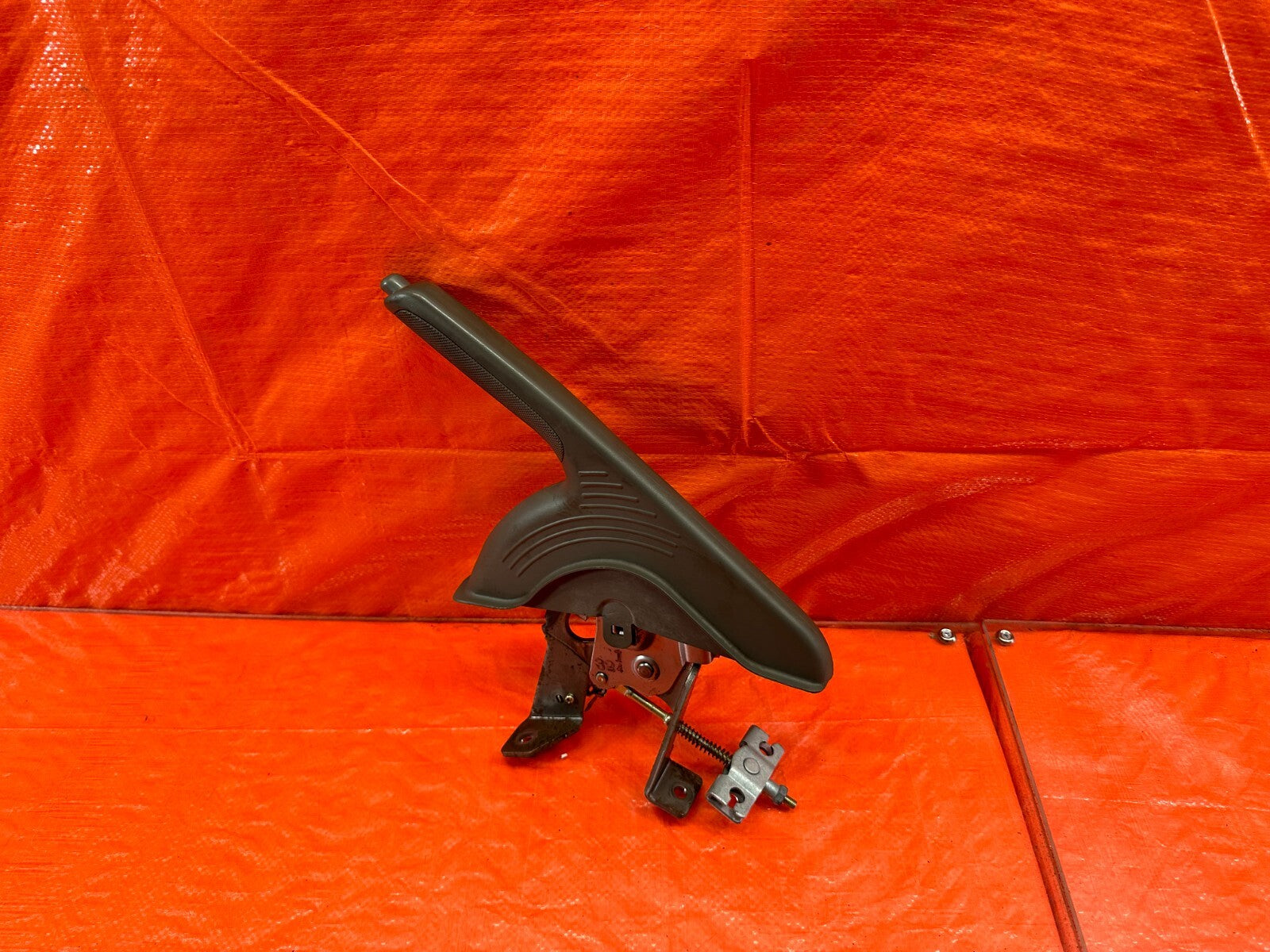 02 06 ACURA RSX   EMERGENCY PARKING BRAKE HANDLE E BRAKE   TAN COLOR   OEM #1830