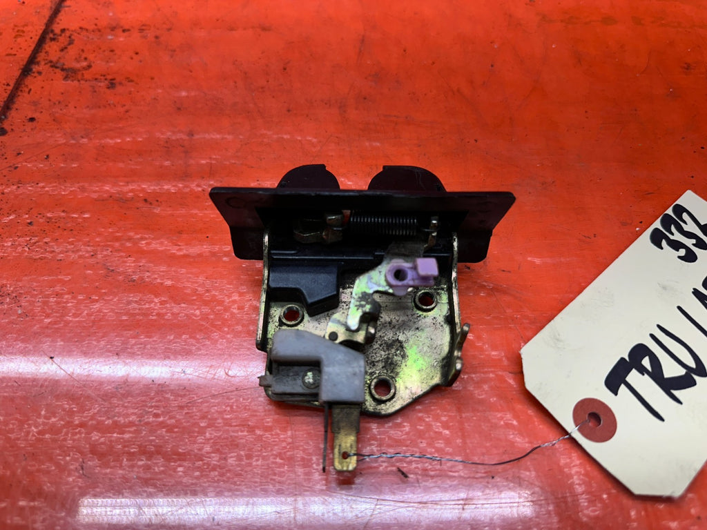 92 96 HONDA PRELUDE REAR TRUNK LID LOCK LATCH OEM #3324