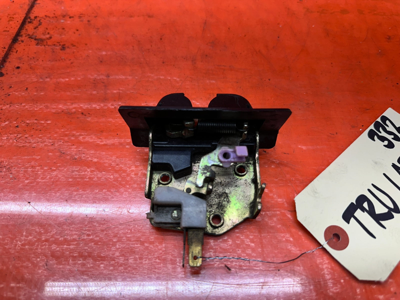 92 96 HONDA PRELUDE REAR TRUNK LID LOCK LATCH OEM #3324