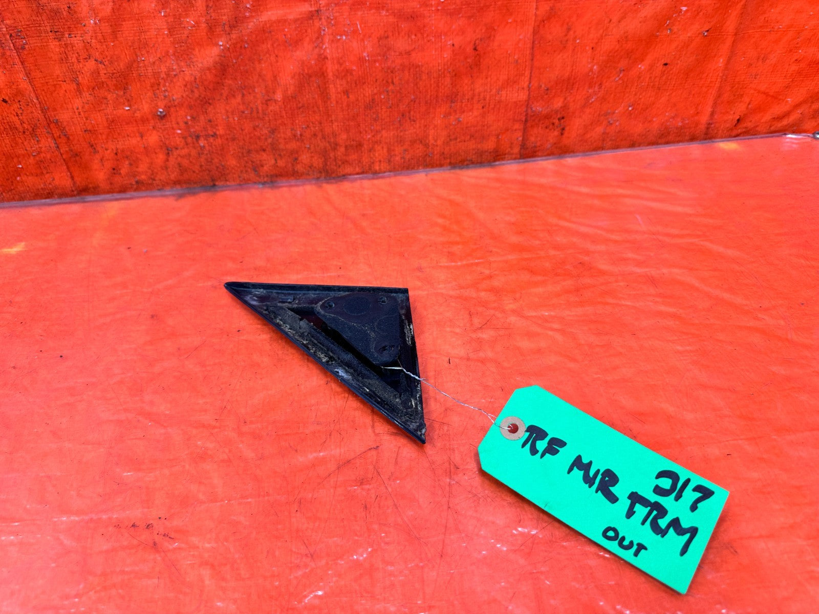 90 91 HONDA CIVIC HATCHBACK   RIGHT EXTERIOR MIRROR DELETE CAP   OEM 3171