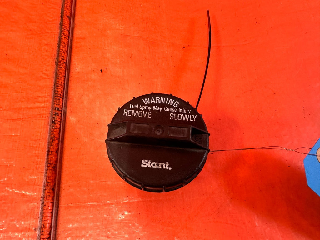 92 95 HONDA CIVIC   2D COUPE   FUEL TWIST CAP   OEM #3272