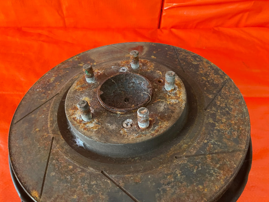 00 09 HONDA S2000 AP1 AP2   PASSENGER RIGHT FRONT SPINDLE KNUCKLE HUB   OEM OE1
