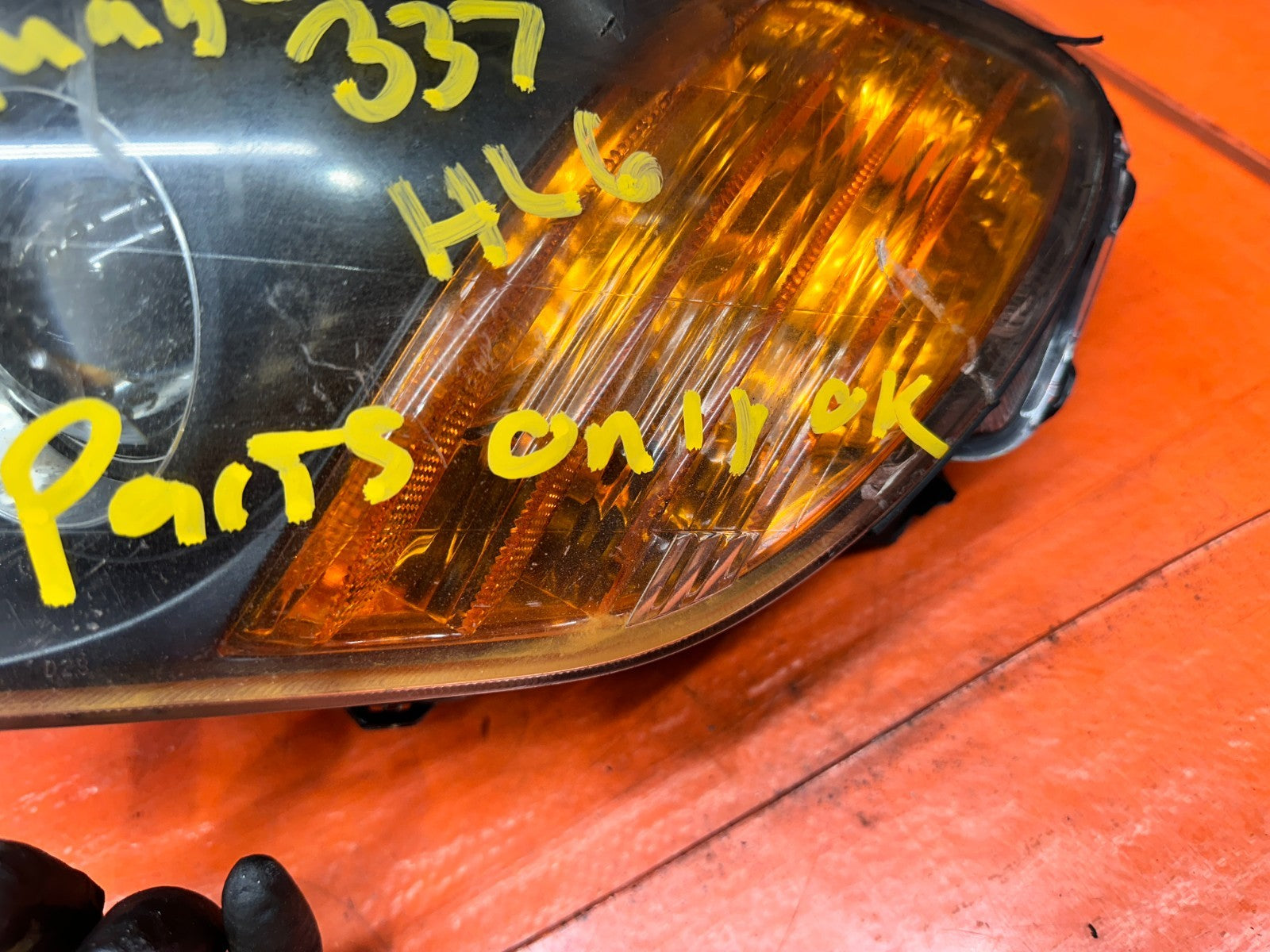 00-03 HONDA S2000 AP1 2.0L LEFT DRIVER FRONT HEADLIGHT HEADLAMP HOUSING OEM #33715