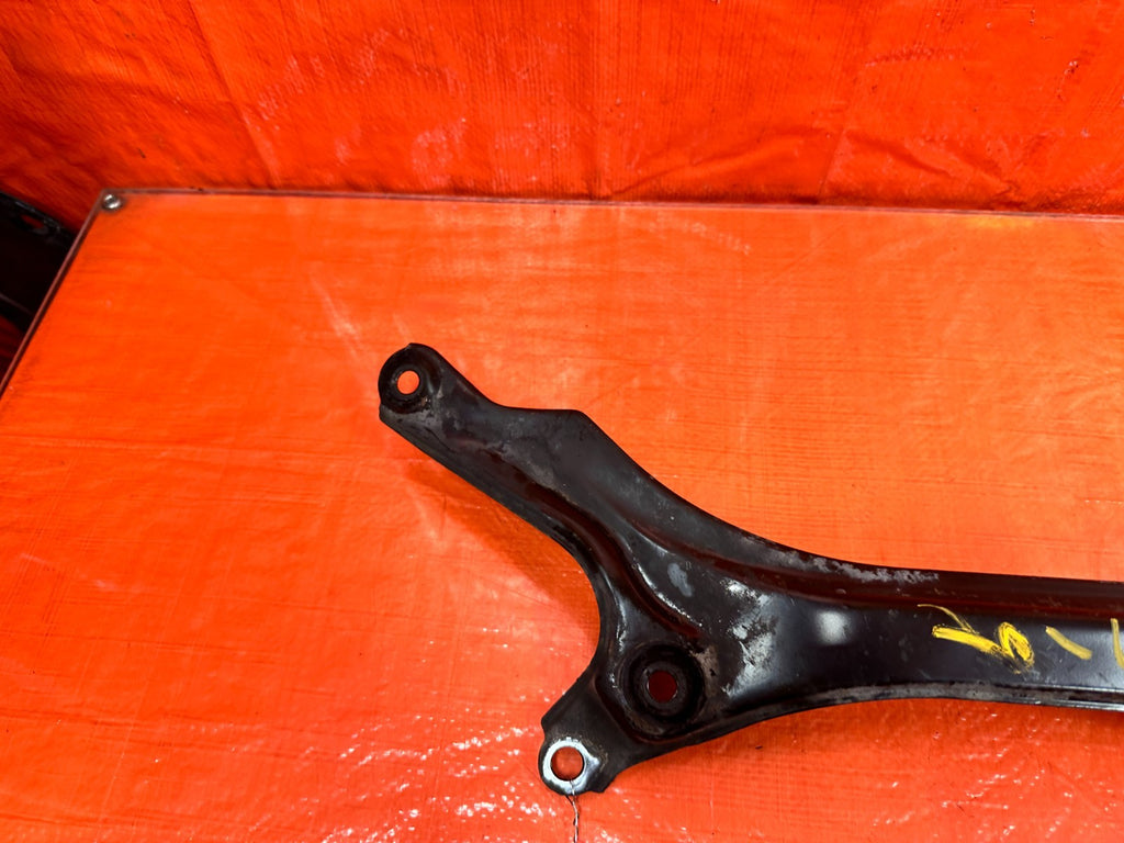 96 00 HONDA CIVIC   FRONT SUBFRAME BRACE BRACKET INSERT   OEM   #3195