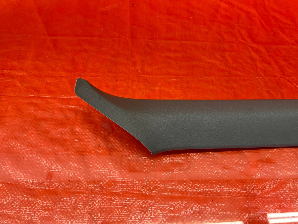 94 01 ACURA INTEGRA   2 DOOR MODEL   A PILLAR TRIM   PASSENGER RIGHT   OEM #1046