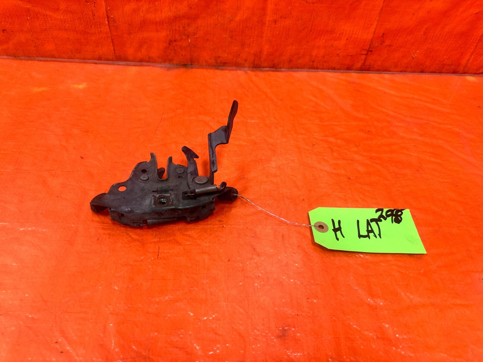 03 07 INFINITI G35 COUPE   HOOD LATCH LOCKING MECHANISM LOCK   OEM FACTORY #2980