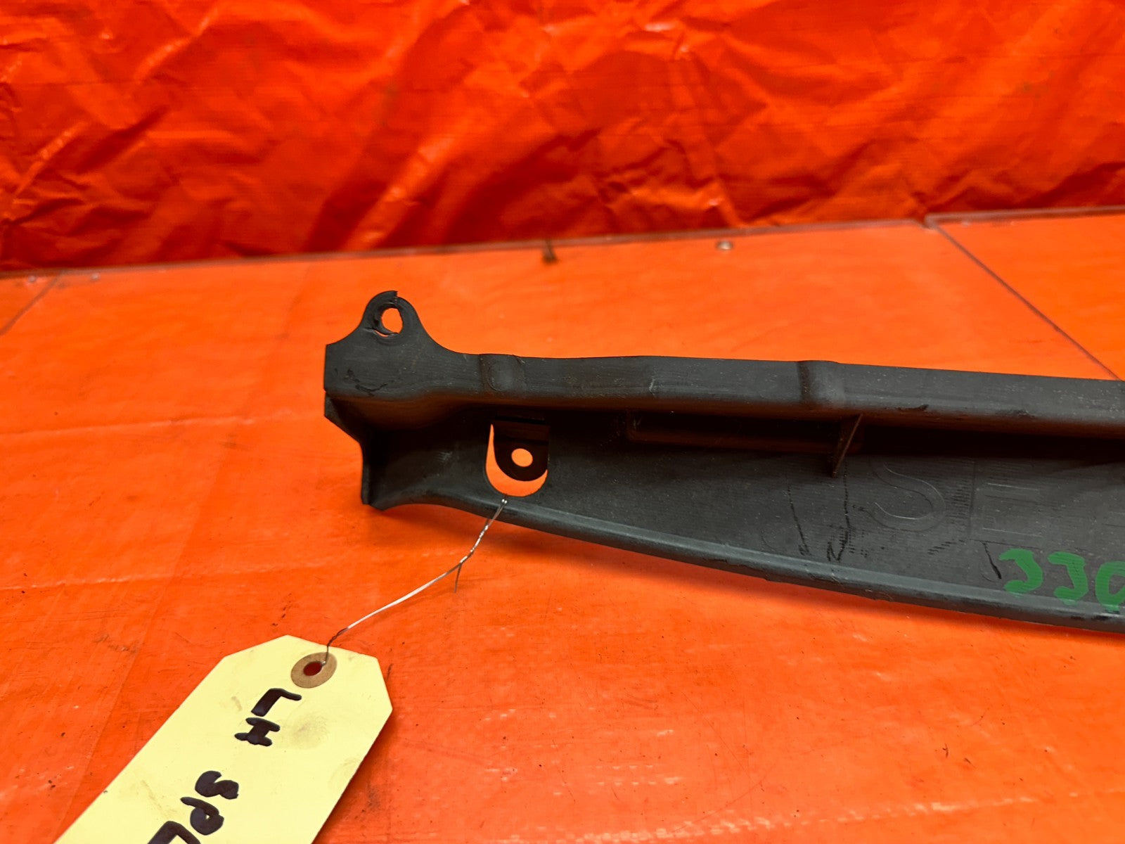 04 08 ACURA TSX LEFT DRIVER FRONT FENDER ENCLOSURE TRIM MOLDING OEM #3306