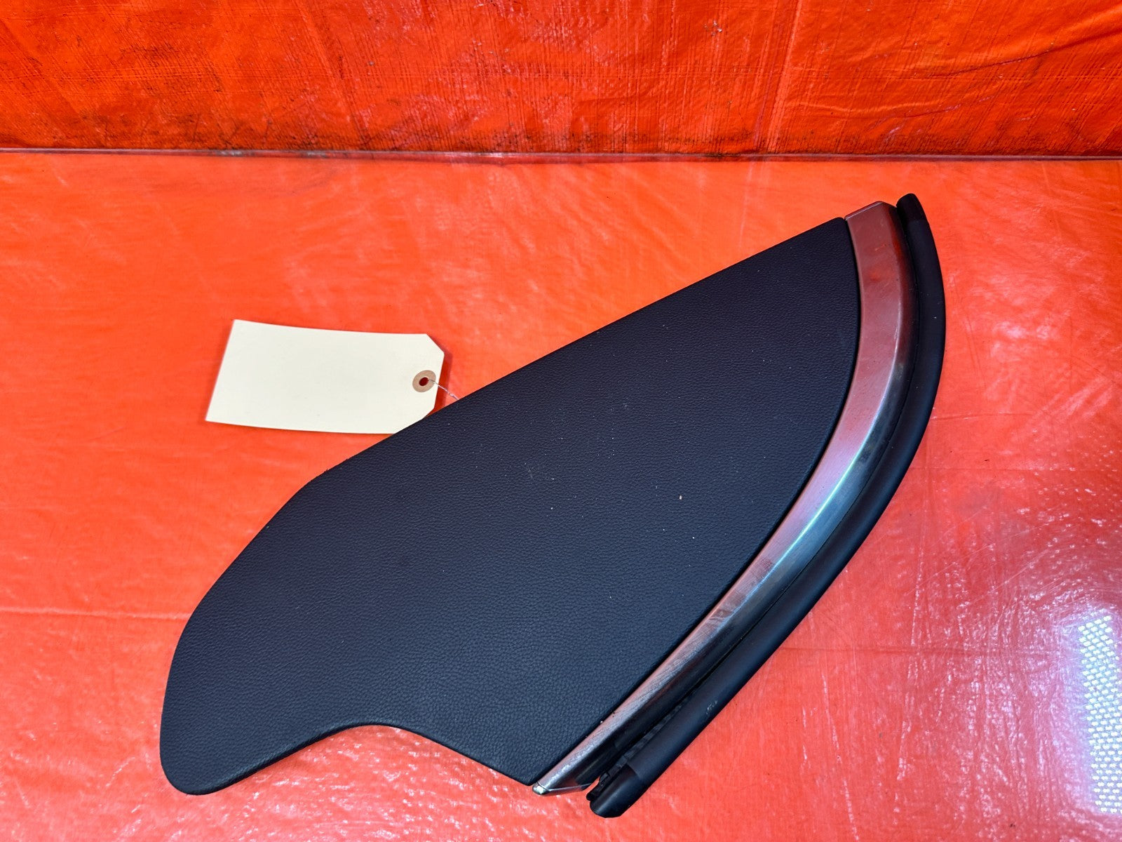 08 15 INFINITI G37 CONVERTIBLE   DRIVER LEFT PARCEL SHELF FLAP COVER   OEM4