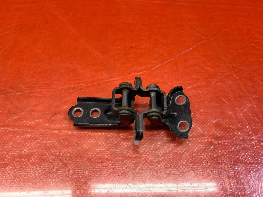 15 21 SUBARU WRX & STI   PASSENGER RIGHT REAR DOOR HINGE SET UPPER LOWER OEM 1700