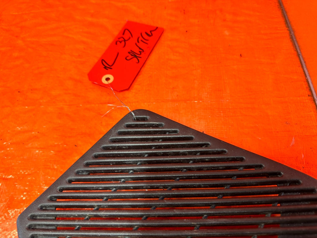 92 95 HONDA CIVIC COUPE & HATCH   RIGHT DOOR PANEL SPEAKER TRIM   OEM #3273