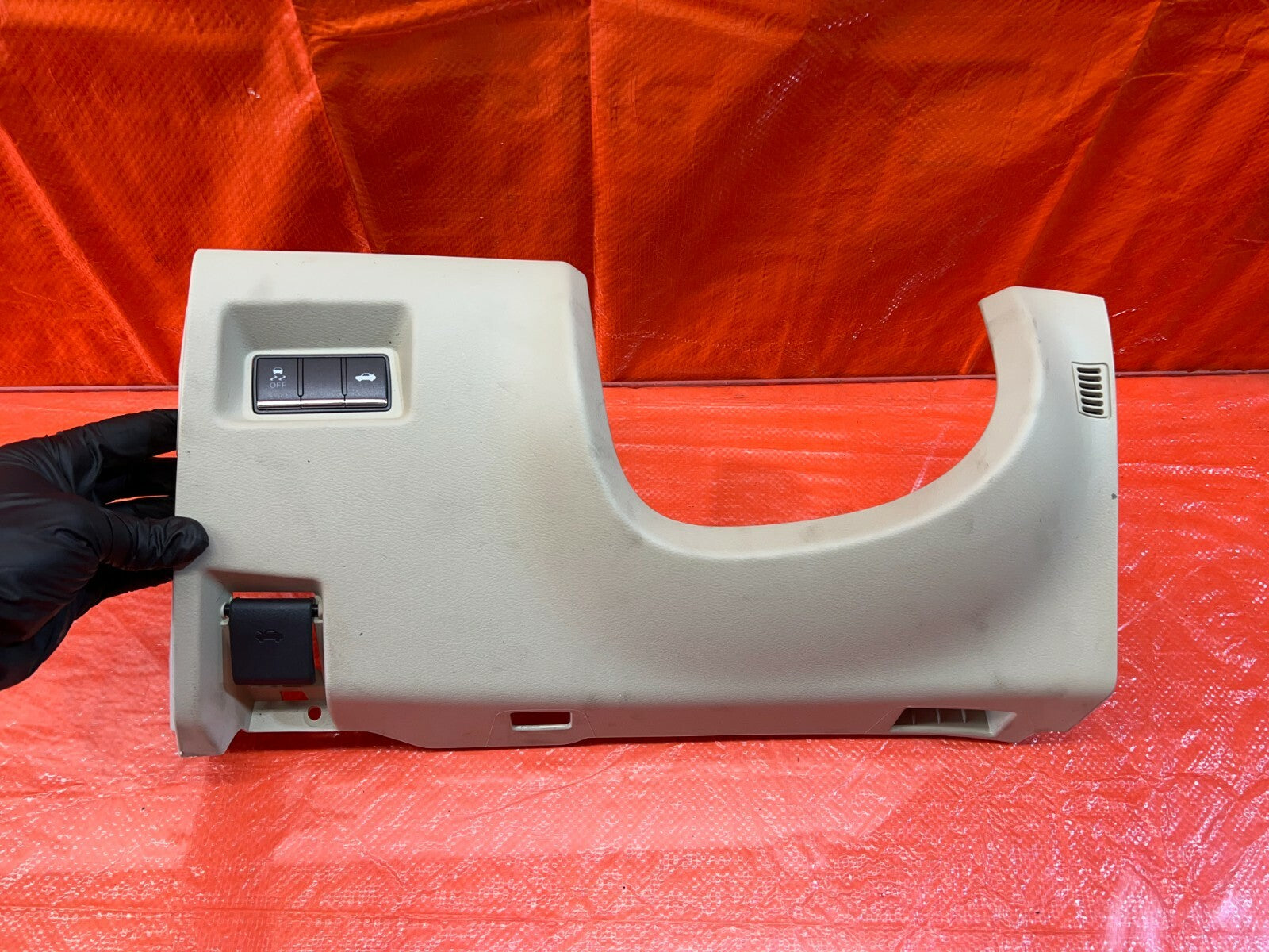 14 16 INFINITI Q50   KNEE TRIM UNDER STEERING COLUMN COVER   BEIGE   OEM #1057
