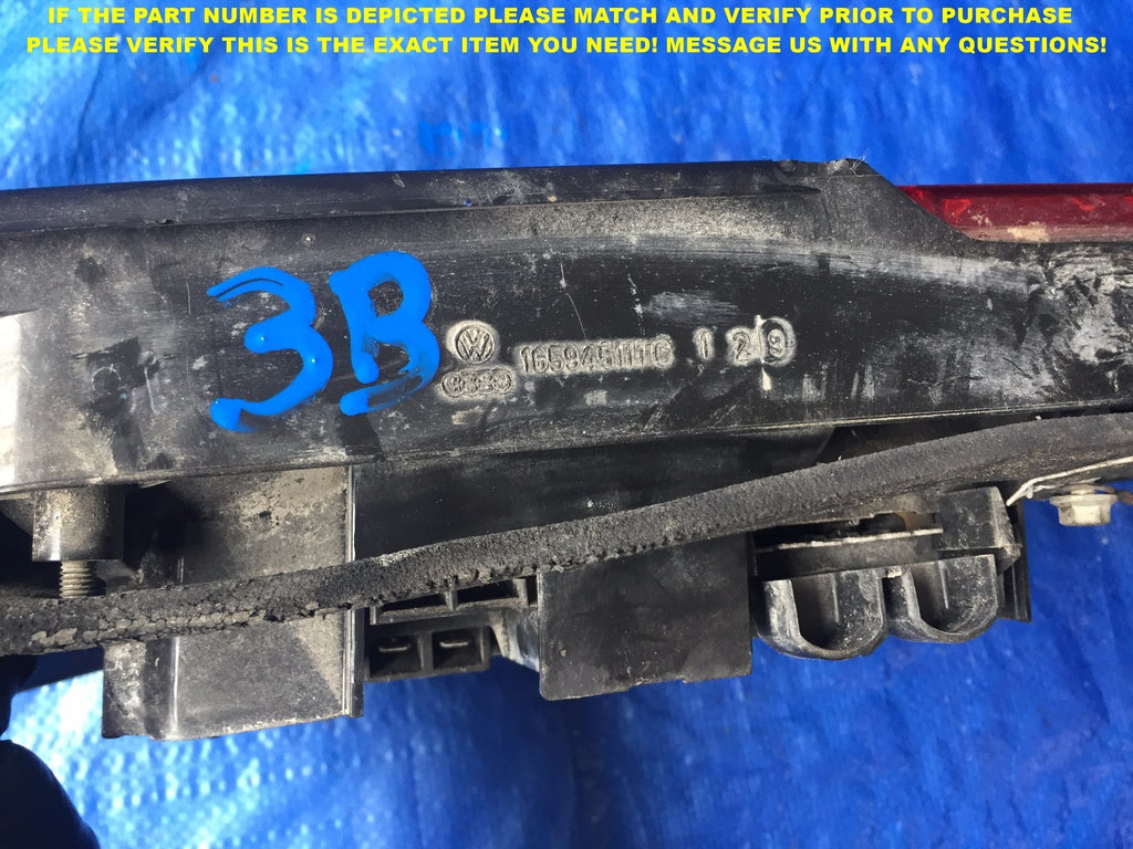 OEM 1984 1985 1986 1987 88 VOLKSWAGEN JETTA DRIVER LEFT TAIL LIGHT 165945112 3B7