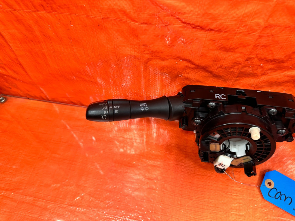 08 09 INFINITI G37 2D COUPE   HEADLIGHT AND WIPER COMBINATION SWITCH   OEM 3207