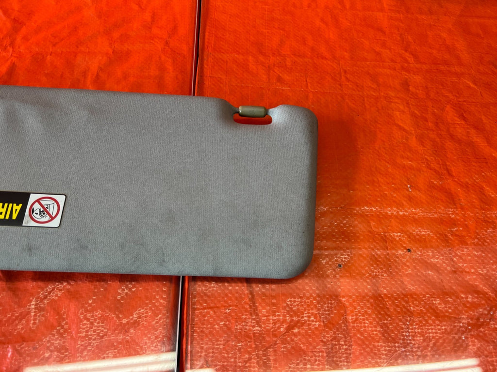 02 06 ACURA RSX   SUN VISOR   PASSENGER RIGHT SIDE   GRAY COLOR   OEM #1284